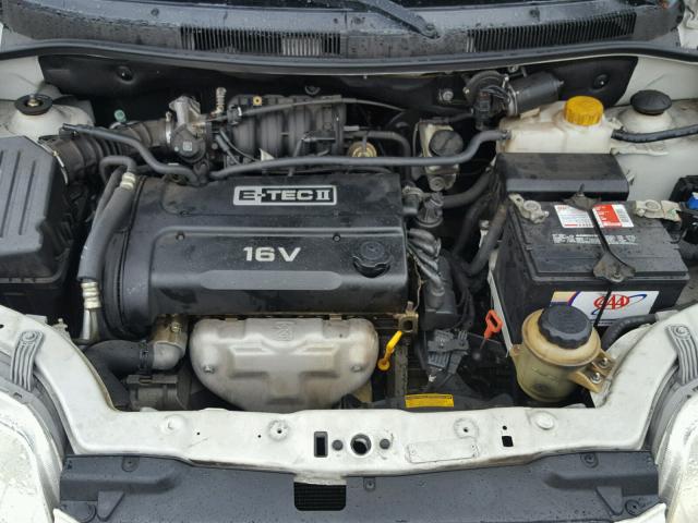 KL1TD62665B485740 - 2005 CHEVROLET AVEO BASE WHITE photo 7