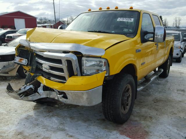 1FTWW31P16EA05290 - 2006 FORD F350 SRW S YELLOW photo 2