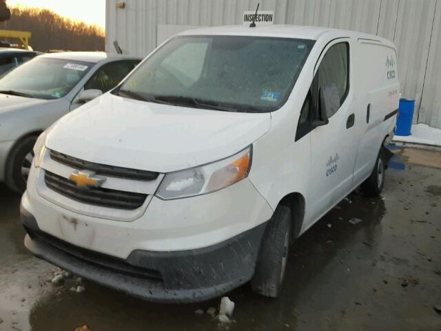 3N63M0YN7FK726020 - 2015 CHEVROLET CITY EXPRE WHITE photo 2