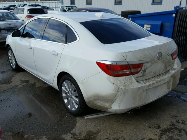 1G4PP5SK1G4125609 - 2016 BUICK VERANO WHITE photo 3