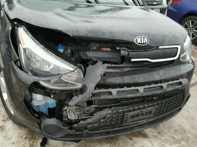 KNDJN2A2XG7369287 - 2016 KIA SOUL BLACK photo 9