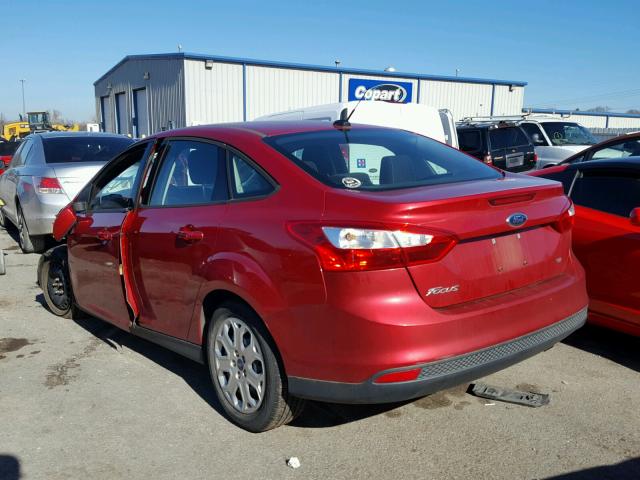 1FAHP3F24CL284430 - 2012 FORD FOCUS SE RED photo 3