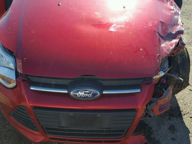 1FAHP3F24CL284430 - 2012 FORD FOCUS SE RED photo 7