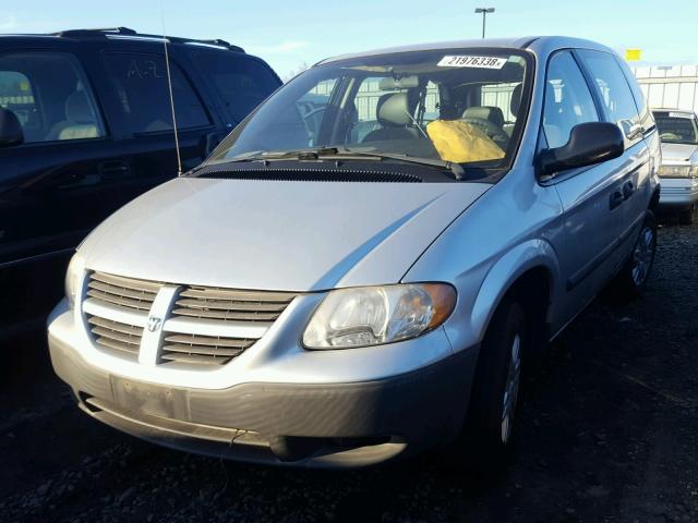 1D4GP25BX5B414899 - 2005 DODGE CARAVAN SE SILVER photo 2