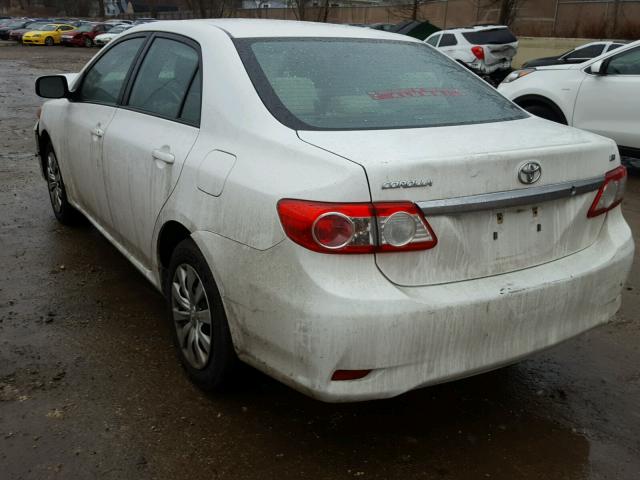 5YFBU4EE2CP015201 - 2012 TOYOTA COROLLA BA WHITE photo 3