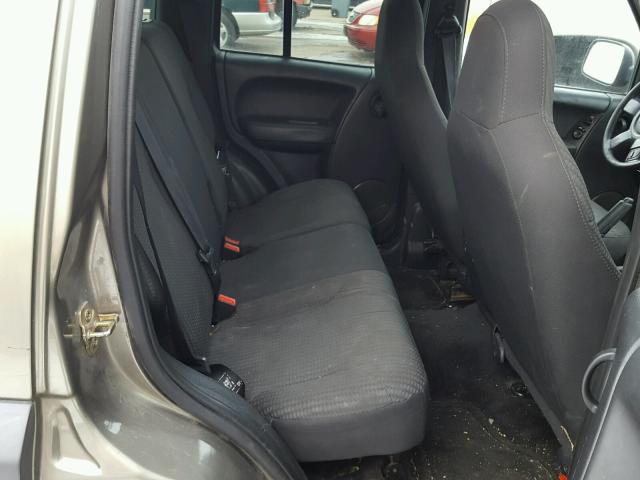 1J4GL48K04W185814 - 2004 JEEP LIBERTY SP GOLD photo 6