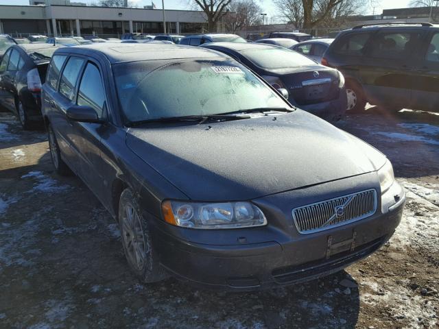 YV1SW612662583403 - 2006 VOLVO V70 GRAY photo 1