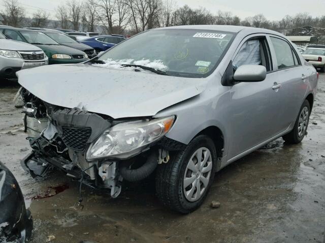 2T1BU40E89C092333 - 2009 TOYOTA COROLLA BA SILVER photo 2