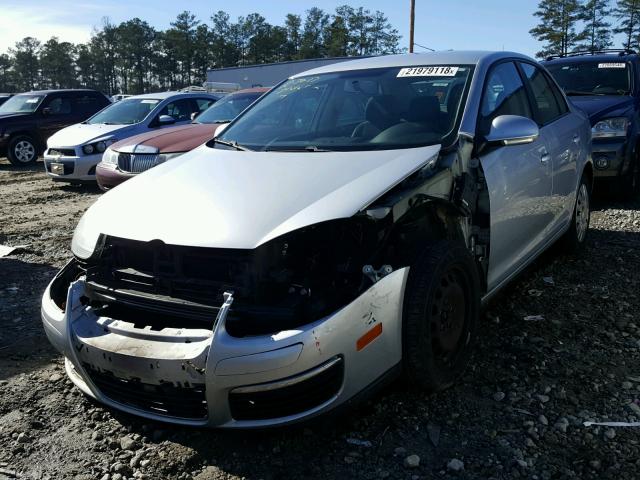 3VWJM71KX8M195841 - 2008 VOLKSWAGEN JETTA S 银色 照片 2