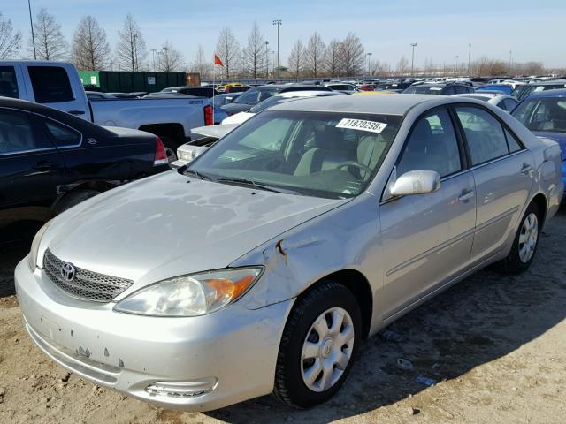 4T1BE32K73U119022 - 2003 TOYOTA CAMRY LE SILVER photo 2