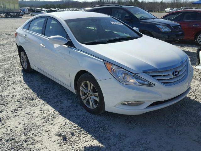 5NPEB4AC4DH580541 - 2013 HYUNDAI SONATA GLS WHITE photo 1