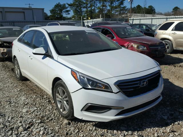 5NPE24AF2GH273903 - 2016 HYUNDAI SONATA SE WHITE photo 1