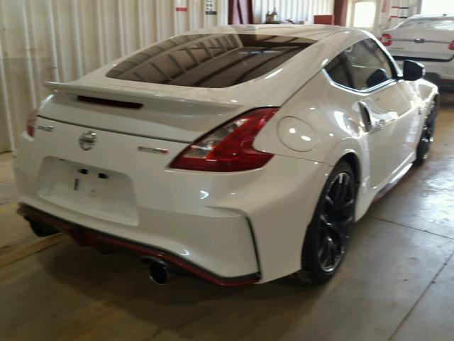 JN1AZ4EH5HM950975 - 2017 NISSAN 370Z BASE WHITE photo 4