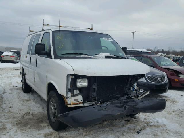 1GCGG25C691141994 - 2009 CHEVROLET EXPRESS G2 WHITE photo 1