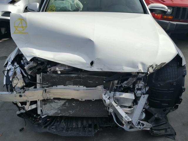 55SWF4JB9GU131521 - 2016 MERCEDES-BENZ C 300 WHITE photo 7