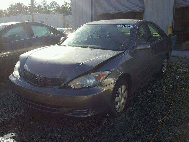 4T1BE32K64U853121 - 2004 TOYOTA CAMRY LE GRAY photo 2