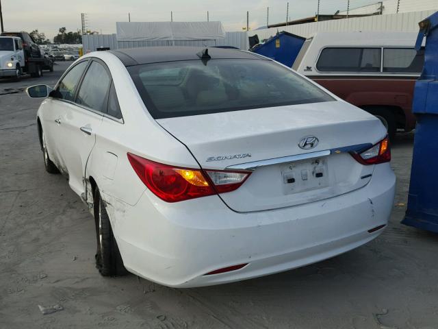 5NPEC4AC1CH394175 - 2012 HYUNDAI SONATA SE WHITE photo 3