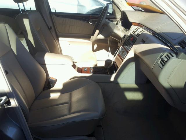 WDBJF82H0XX018311 - 1999 MERCEDES-BENZ E 320 4MAT GOLD photo 5