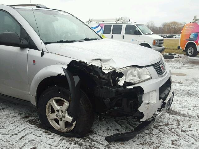 5GZCZ33D77S847212 - 2007 SATURN VUE SILVER photo 9