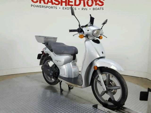 ZD4TGC0086S000212 - 2006 APRILIA SCARABEO 5 SILVER photo 2