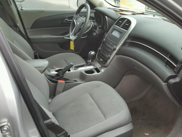 1G11A5SA2GU124013 - 2016 CHEVROLET MALIBU LIM 银色 照片 5