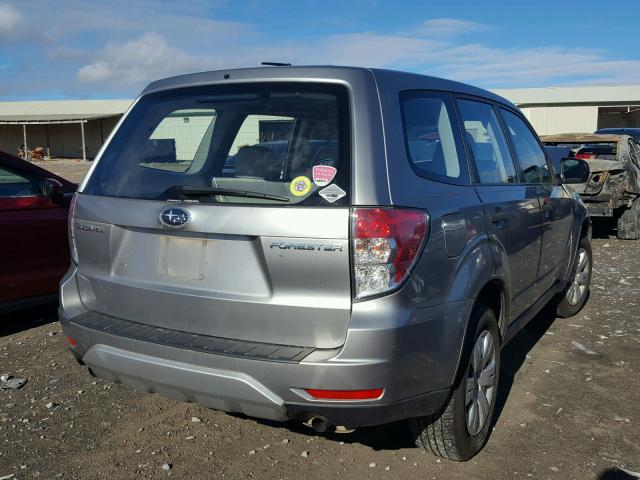 JF2SH61699H727919 - 2009 SUBARU FORESTER 2 SILVER photo 4