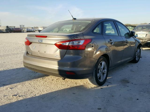 1FADP3F2XDL204404 - 2013 FORD FOCUS SE GRAY photo 4