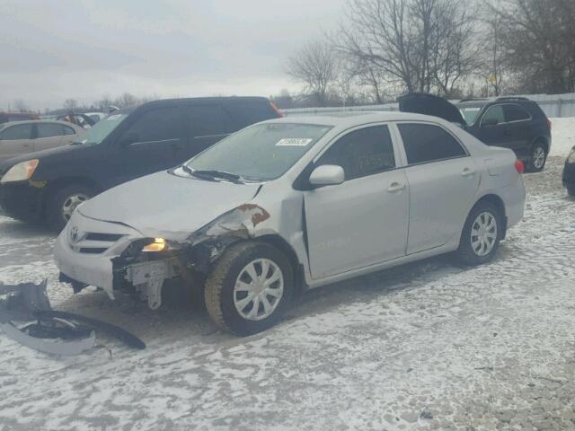 2T1BU4EE6DC074415 - 2013 TOYOTA COROLLA BA SILVER photo 2