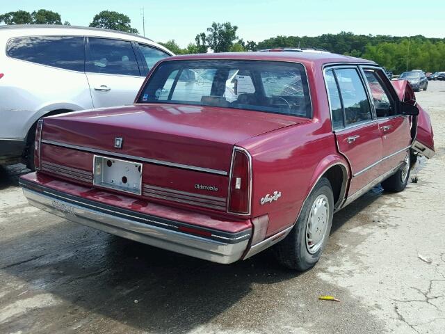 1G3CW51C9J4336175 - 1988 OLDSMOBILE 98 REGENCY MAROON photo 4