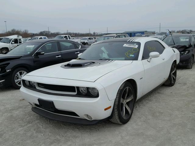 2C3CDYBT0EH281988 - 2014 DODGE CHALLENGER WHITE photo 2