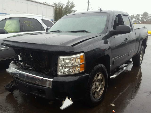 2GCEK19J471698418 - 2007 CHEVROLET SILVERADO BLACK photo 2