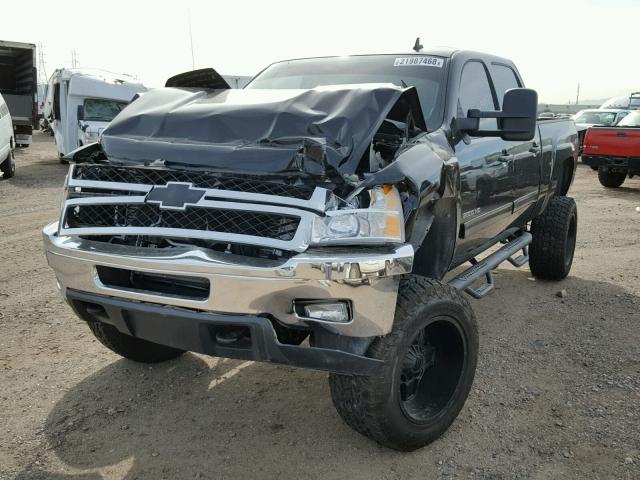 1GC1KYC80BF265922 - 2011 CHEVROLET SILVERADO BLACK photo 2