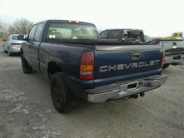 2GCEK19V421367205 - 2002 CHEVROLET SILVERADO BLUE photo 3