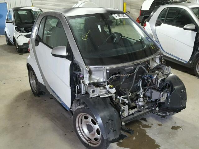 WMEEJ3BA5CK570404 - 2012 SMART FORTWO PUR TWO TONE photo 1