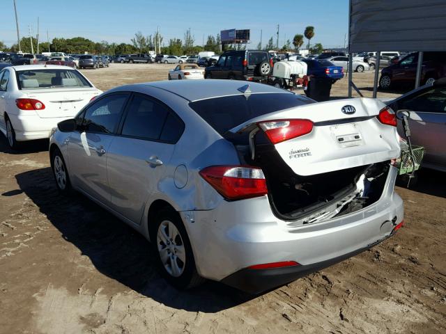 KNAFK4A63F5405972 - 2015 KIA FORTE LX SILVER photo 3