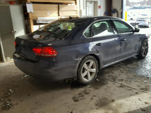 1VWAT7A33FC086583 - 2015 VOLKSWAGEN PASSAT S ლურჯი ფოტო 4