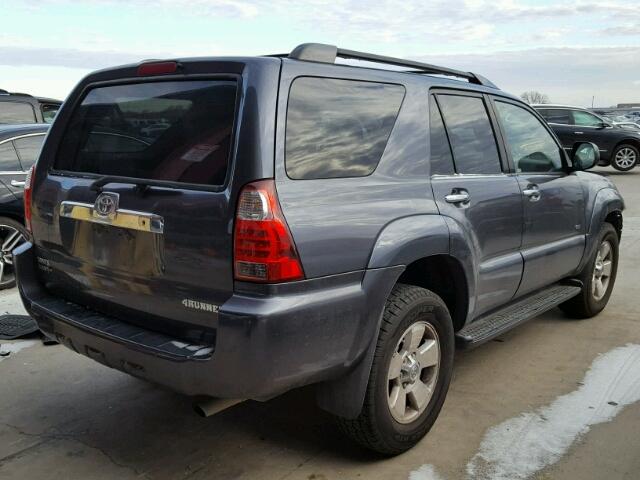 JTEZU14R878091245 - 2007 TOYOTA 4RUNNER SR GRAY photo 4