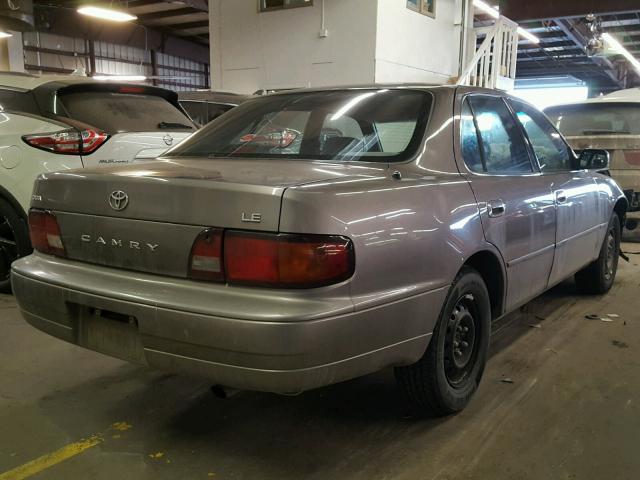 JT2SK12E0S0325244 - 1995 TOYOTA CAMRY LE GRAY photo 4