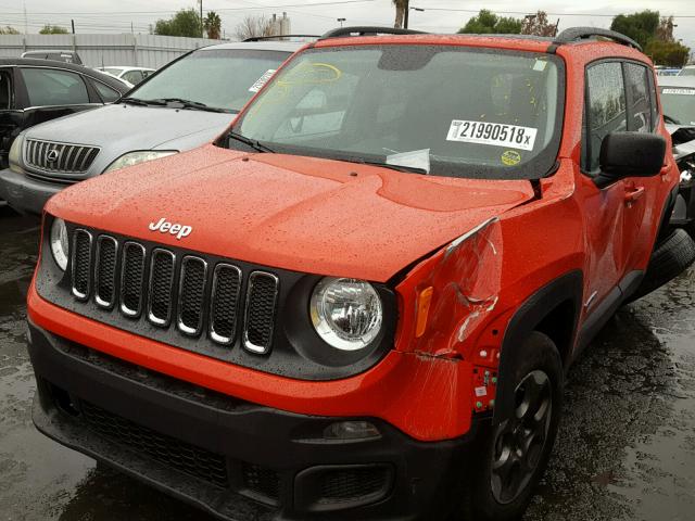 ZACCJAABXHPF21684 - 2017 JEEP RENEGADE S RED photo 2