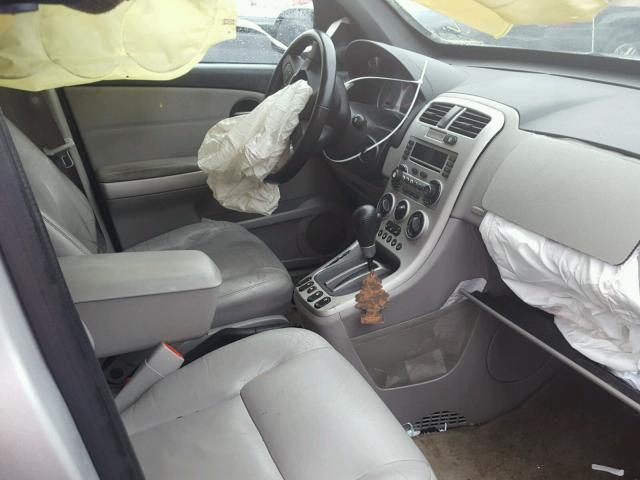 2CNDL73F356207199 - 2005 CHEVROLET EQUINOX LT SILVER photo 5