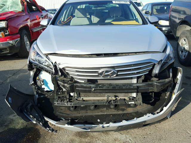 5NPE24AF0HH491243 - 2017 HYUNDAI SONATA SE SILVER photo 9