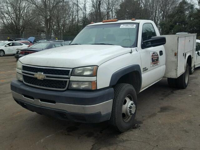 1GBJK34D66E186950 - 2006 CHEVROLET SILVERADO WHITE photo 2