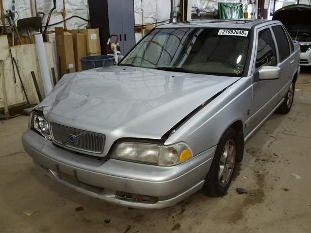 YV1LS55A6X2611925 - 1999 VOLVO S70 SILVER photo 2