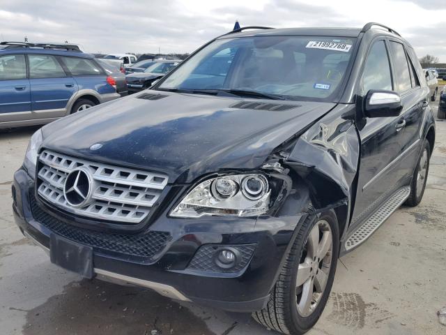 4JGBB56E29A510419 - 2009 MERCEDES-BENZ ML 350 BLACK photo 2