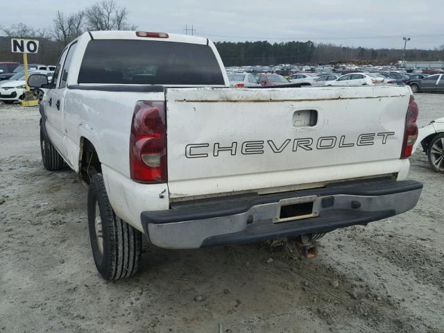 1GCHC23U83F104001 - 2003 CHEVROLET SILVERADO WHITE photo 3