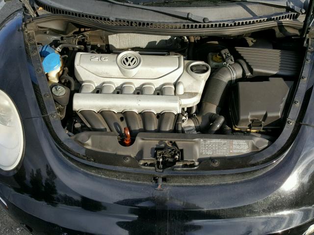 3VWPG3AG4AM020951 - 2010 VOLKSWAGEN NEW BEETLE შავი ფოტო 7