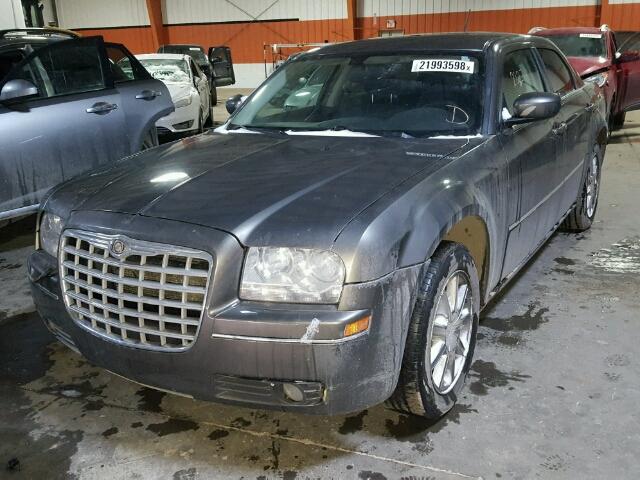 2C3KK53GX8H148838 - 2008 CHRYSLER 300 TOURIN GRAY photo 2