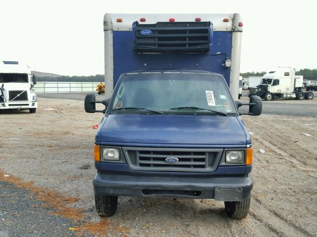 1FDWE35L64HA08025 - 2004 FORD ECONOLINE BLUE photo 9