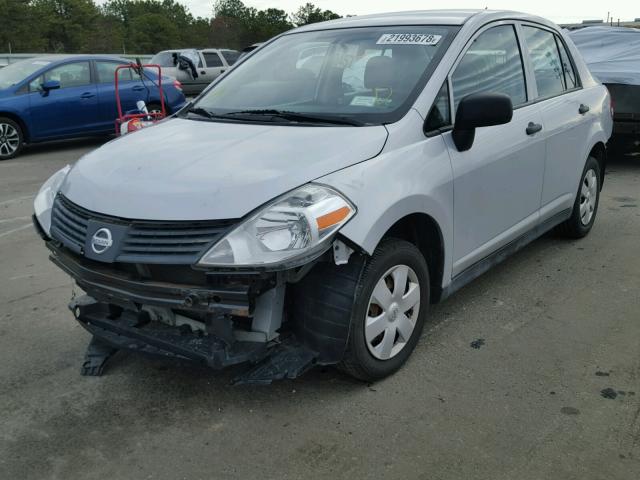 3N1CC11E89L483468 - 2009 NISSAN VERSA S SILVER photo 2