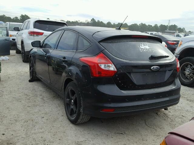 1FAHP3K27CL289675 - 2012 FORD FOCUS SE BLACK photo 3